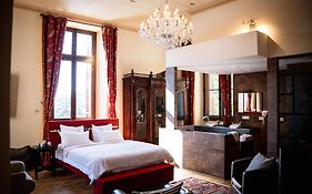 Chateau De La Grange Fort